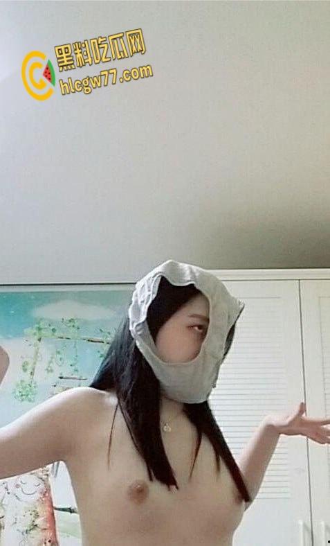 幼师【于漫】双面人生揭秘，白天甜美天使，晚上黑丝骑乘湿透整个床单！-5