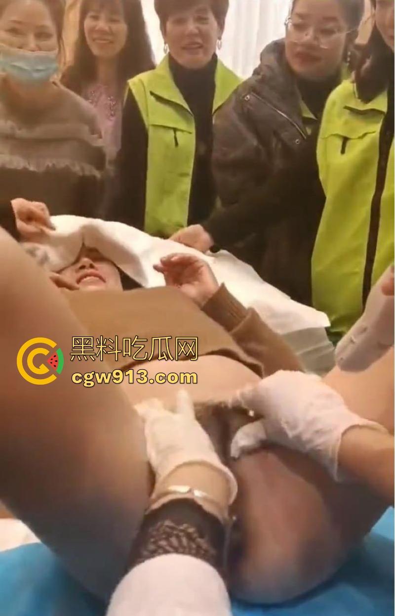 美容院内部培训视频曝光！小穴私密按摩手法演示，轻轻几下便让学员高潮，瓜友们可以来学一下！-6