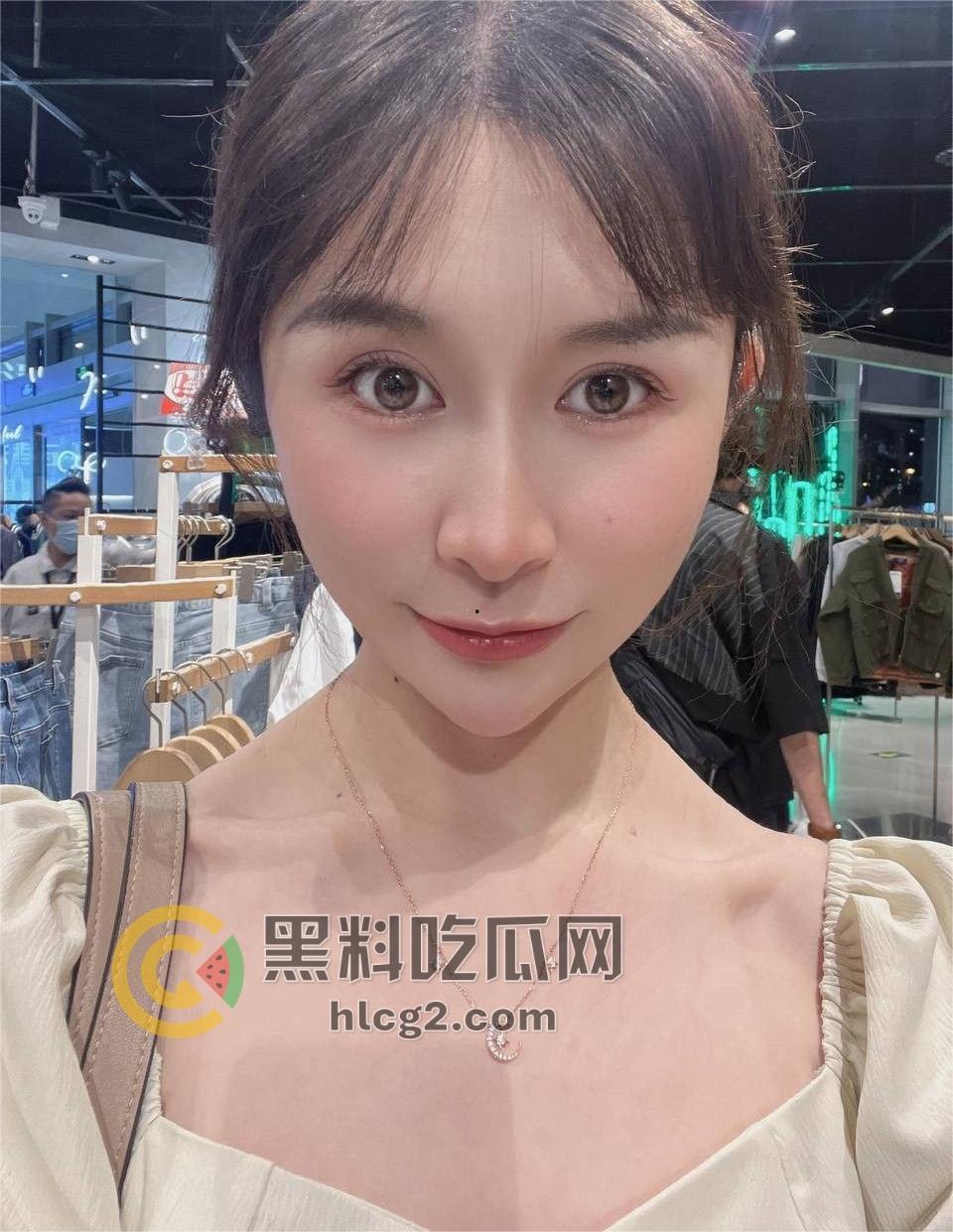 瓜友投稿：极品人妻「李晓玲」长年出差丈夫不在家，淫荡炮友分享让人咋舌-7