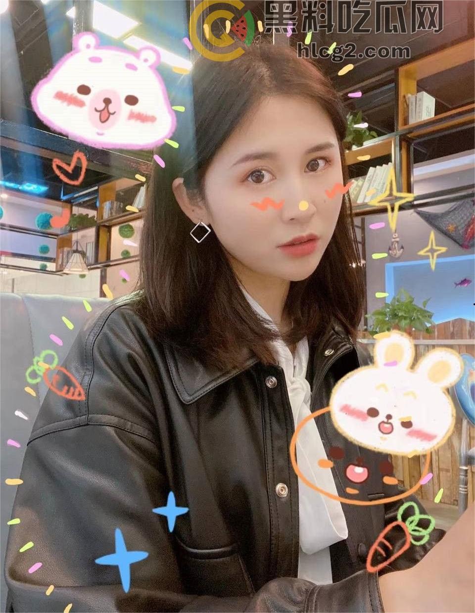 瓜友投稿：极品人妻「李晓玲」长年出差丈夫不在家，淫荡炮友分享让人咋舌-12