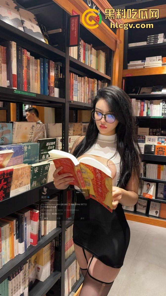 上海高颜值外围女【sweet】白天露出晚上拼床！一份钱挣两份，兄弟们快来品品细糠！-9