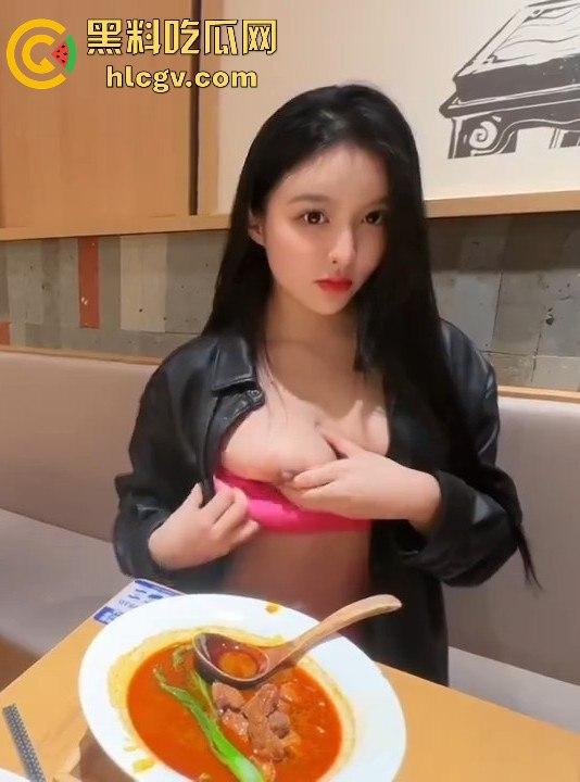 上海高颜值外围女【sweet】白天露出晚上拼床！一份钱挣两份，兄弟们快来品品细糠！-14