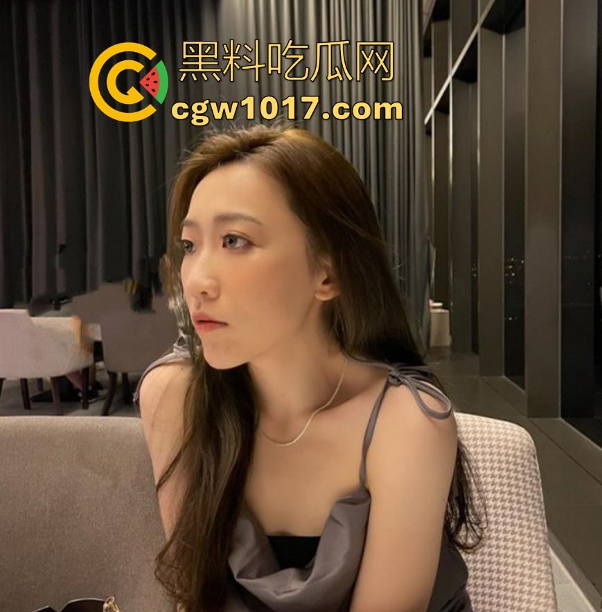 上海金融女王【李润雪】竟是人人可骑的公车！完美身材的高颜值御姐，私下和老总团建玩群p，真是够反差的了！-1