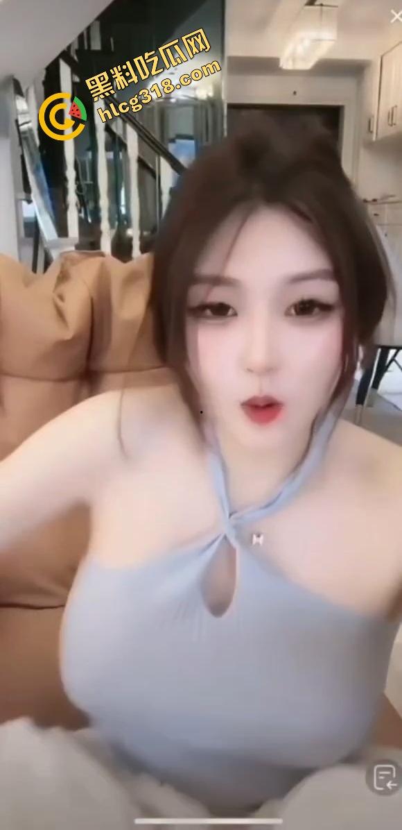 直播不是卖艺是卖逼『赵子易』直播肥嫩鲍鱼一对一给大哥看鲍成品检流程？大哥验货过了就冲！-3