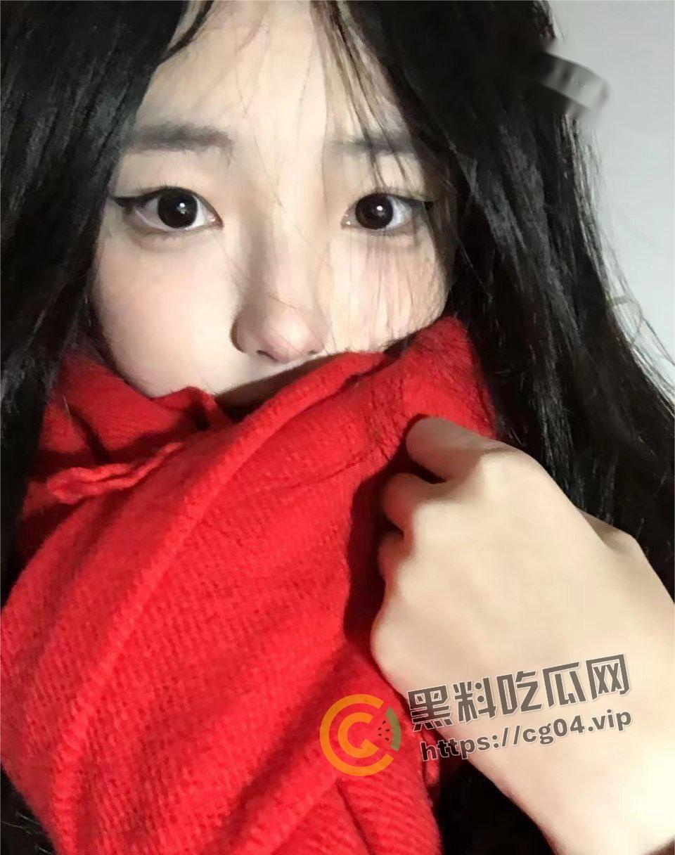 癞蛤蟆终于吃到了天鹅肉！蛰伏多年的猥琐男终于追到了女神 直接给干哭 还把女神给曝光了出来炫耀 多图警告-7