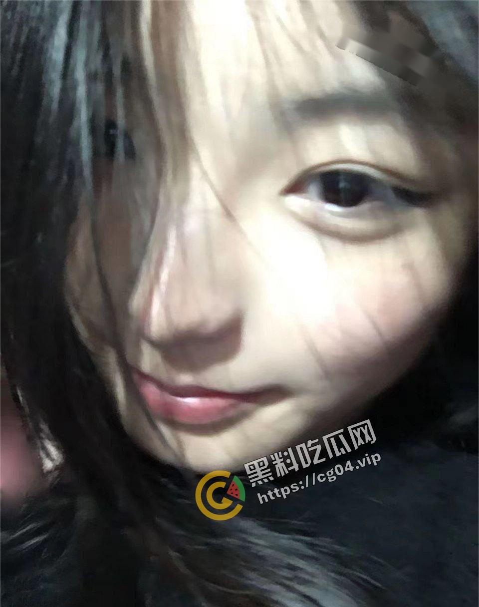 癞蛤蟆终于吃到了天鹅肉！蛰伏多年的猥琐男终于追到了女神 直接给干哭 还把女神给曝光了出来炫耀 多图警告-8