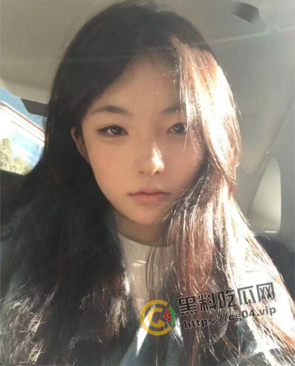 癞蛤蟆终于吃到了天鹅肉！蛰伏多年的猥琐男终于追到了女神 直接给干哭 还把女神给曝光了出来炫耀 多图警告-24