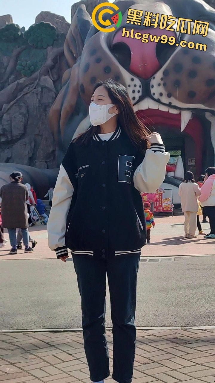 北师大绝美校花【媛媛】蜜桃翘臀自慰私拍，清纯脱俗的舞蹈生颜值堪比明星-7