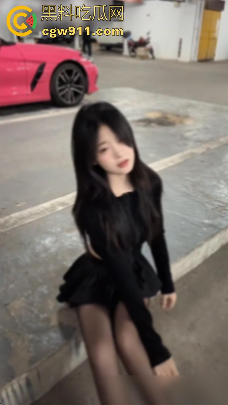 全网都在求的抖音网红【一个板栗栗】，真名司淑琪，高颜值清纯嫩妹，被金主曝光做爱视频流出！-4