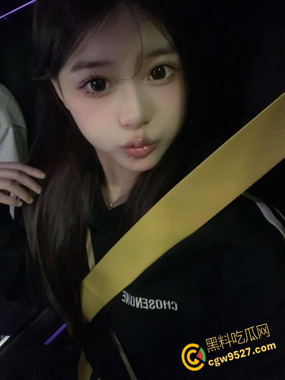 杭州反差母狗【武杭霏霏】，高跟鞋大长腿淘宝模特，下班主动求操性感撩人，肛塞调教后入小骚穴！-2