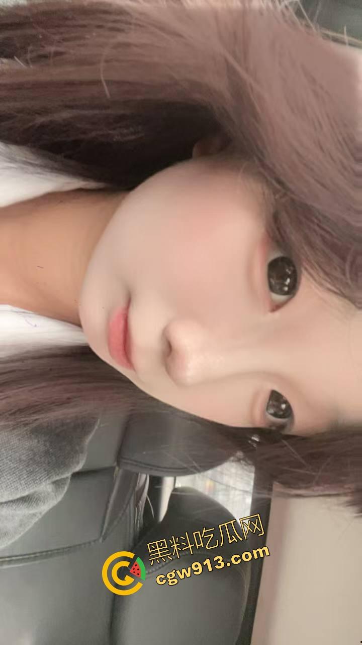 隔壁少妇【李倩倩】真会玩嘴巴当逼用，被我按着头加速操到眼泪鼻涕一把流，温热湿滑比飞机杯还绝！-3