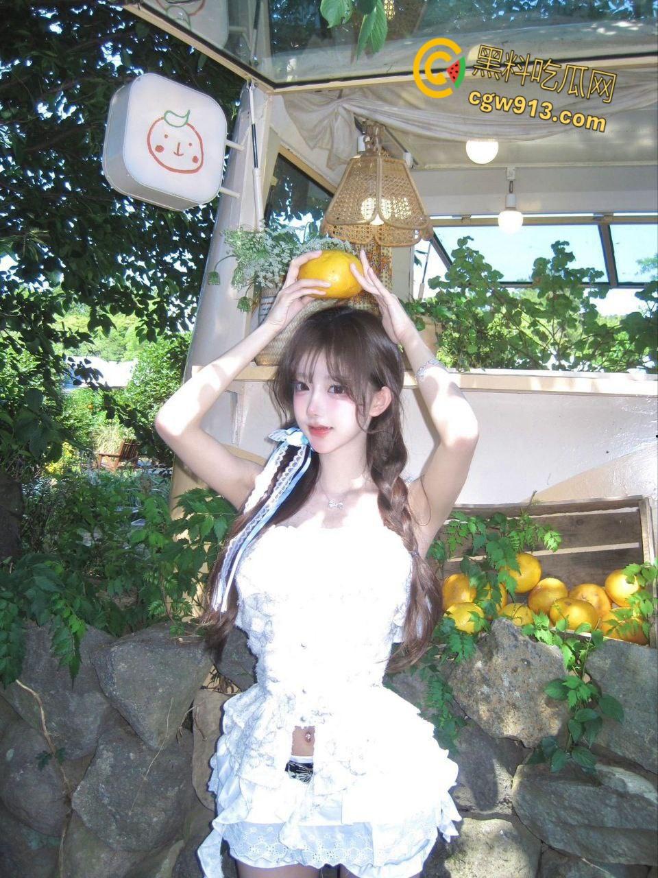 和表妹浴室鸳鸯浴,含情脉脉的给表哥口交,可爱洛丽塔无套玩弄,内射一线天白虎,简直就是人间尤物 !-1