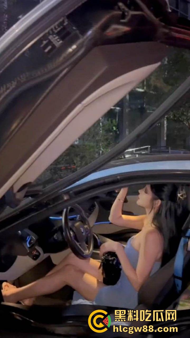 38w粉抖音女神【暖儿】渔网装裹长腿，擦边玩成艺术，抖音封号急坏了，不让露逼咋钓凯子！-3