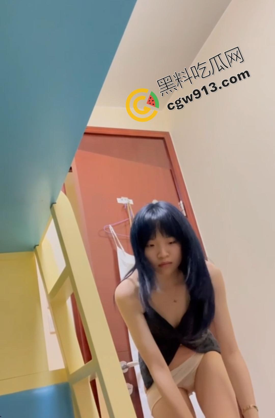 上海财经大学嫩妹黄玉凤: 金主爸爸的掌上明珠or富二代的新欢女主角,她究竟有何魅力?-6