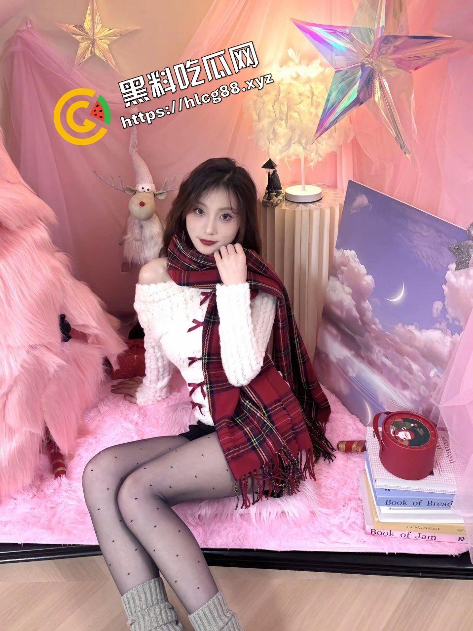 抖音美艳黑丝御姐骚鸡【uua】给点好处就能约炮而出,诱惑足交暴力后入白臀狂射白浆不止!-4