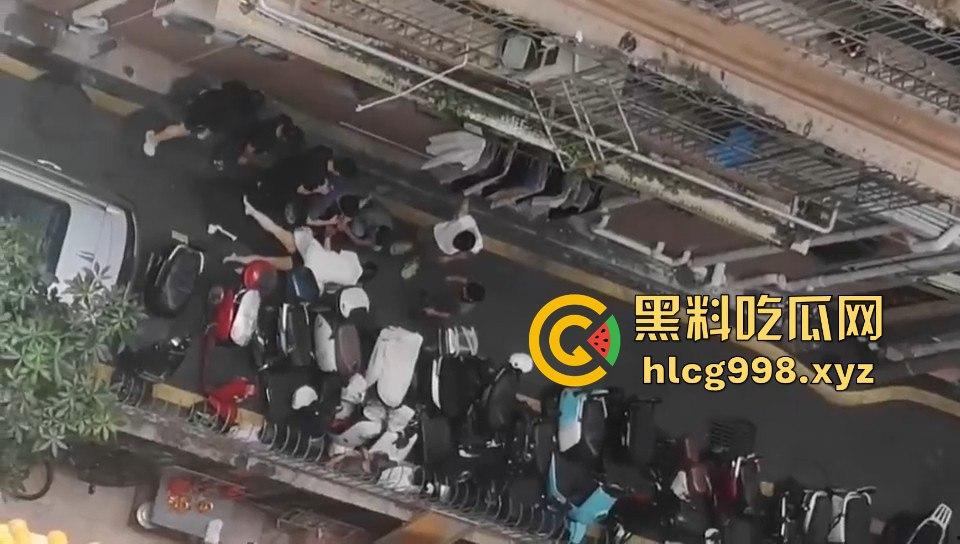 深圳离谱男自杀！上吊不够，还跳楼！楼下邻居吓得魂都飞了！-10