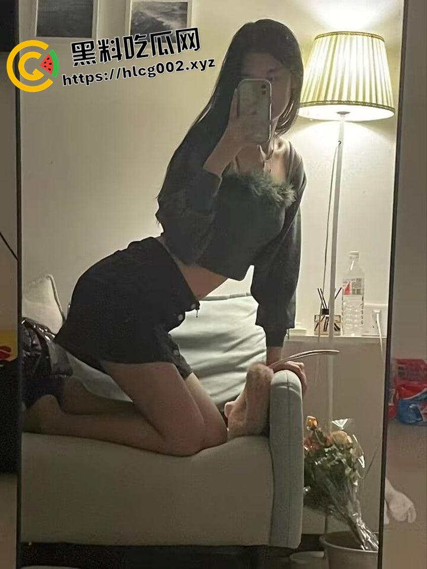 哈尔滨00后反差婊【王梓栖】实名曝光异地恋期间偷吃还录像  蕾丝眼罩情趣play 不愧是玩剧本杀的-10