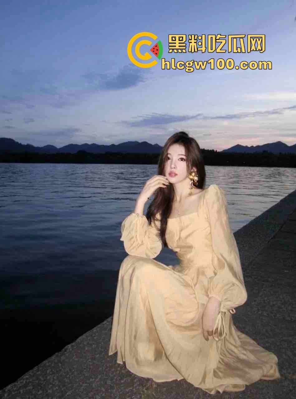 温州富婆少妇【李若曦】包养体校猛男，靠大屌喂饱她，每次被操到腿软还掏零花钱，男大全程记录操逼细节！-7