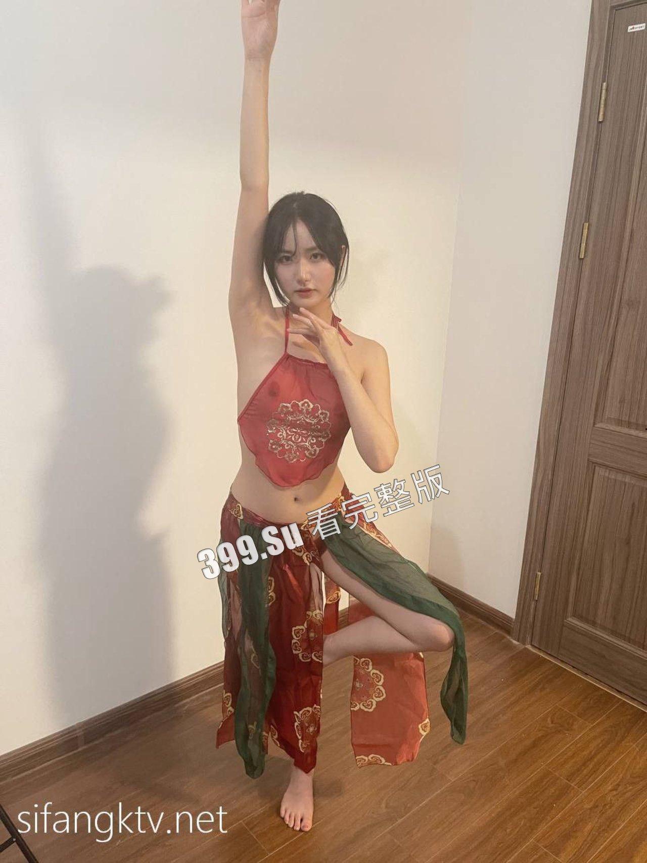 抖音 焕儿 汉服圈知名模特  被金主爸爸爆出不雅视频  长相清纯  相当反差 （高清61p+80分钟视频合集 全网最完整）-4