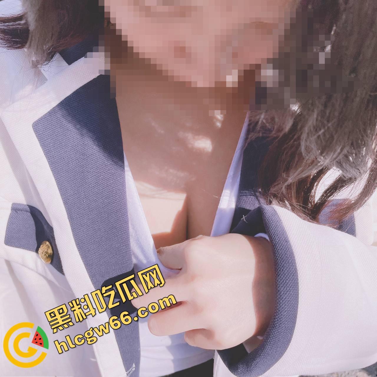 海角28岁教师姐姐淫路曝光!弟弟苦追终操大屁股姐,半推半就插进去,三年性瘾喷发射满臀!-24