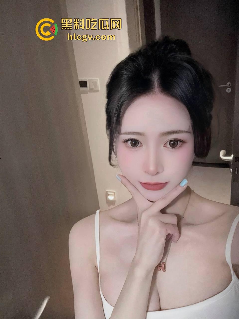 上海绿奴自爆极品骚妻!丝袜长腿撩到极致在线求单男!主动掰开骚穴邀单男干到爽!-23