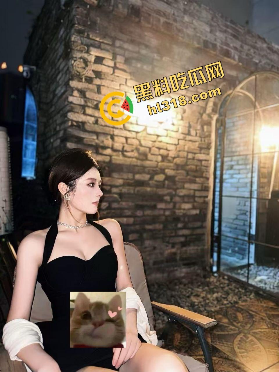 极品少女1V7大战现场，全程轮番吞精液，挨个排队撸管喂射她嘴里，都说没见过这么耐操的母狗！-1