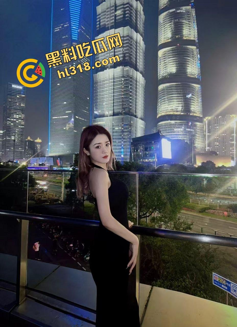 极品少女1V7大战现场，全程轮番吞精液，挨个排队撸管喂射她嘴里，都说没见过这么耐操的母狗！-7