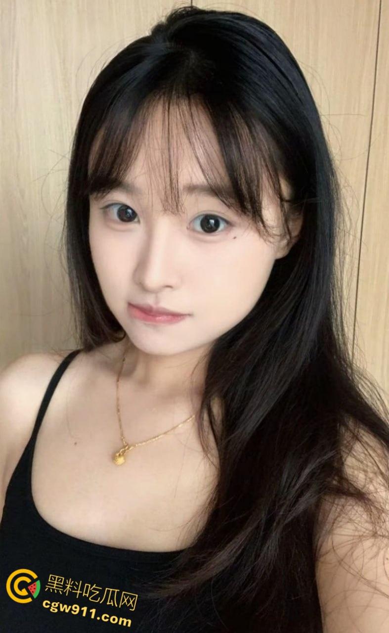 山东烟台清纯女神【廖雨晴】，被男友捆绑滴蜡调教，粉嫩小穴无套猛操中出，内射特写十分诱人 ！-1