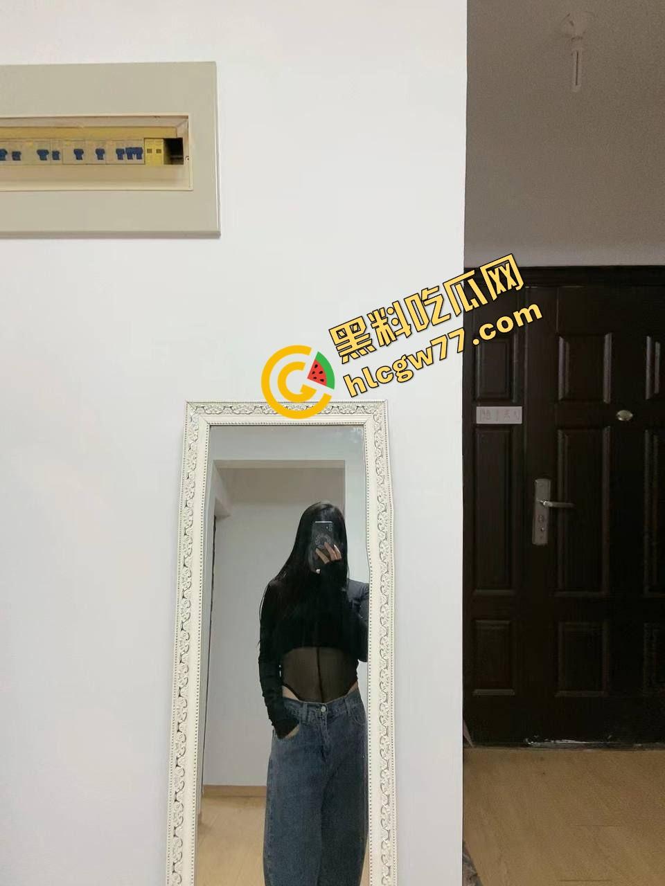 河北艺校女大学生【王丽丽】酒店调教片流出,狗链无套爆操全来了,这小母狗骚得离谱!-1