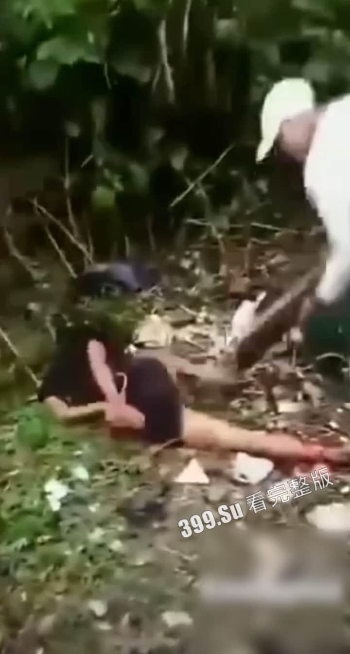 慎点！私刑篇   看完感觉法律有时候真的保护了坏人  看看第三世界的是怎么惩罚罪人的吧-5
