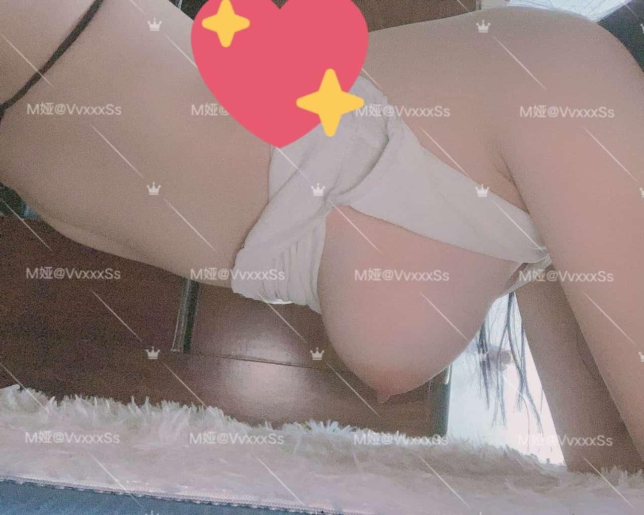 M娅--身材顶爆，巨乳超S曲线，男人梦寐欲求的女人。人间尤物，魔鬼身材！令男性血脉喷张的完美娇躯扭动起来，完全就是抵挡不住的惊人诱惑66p 67v合集-3