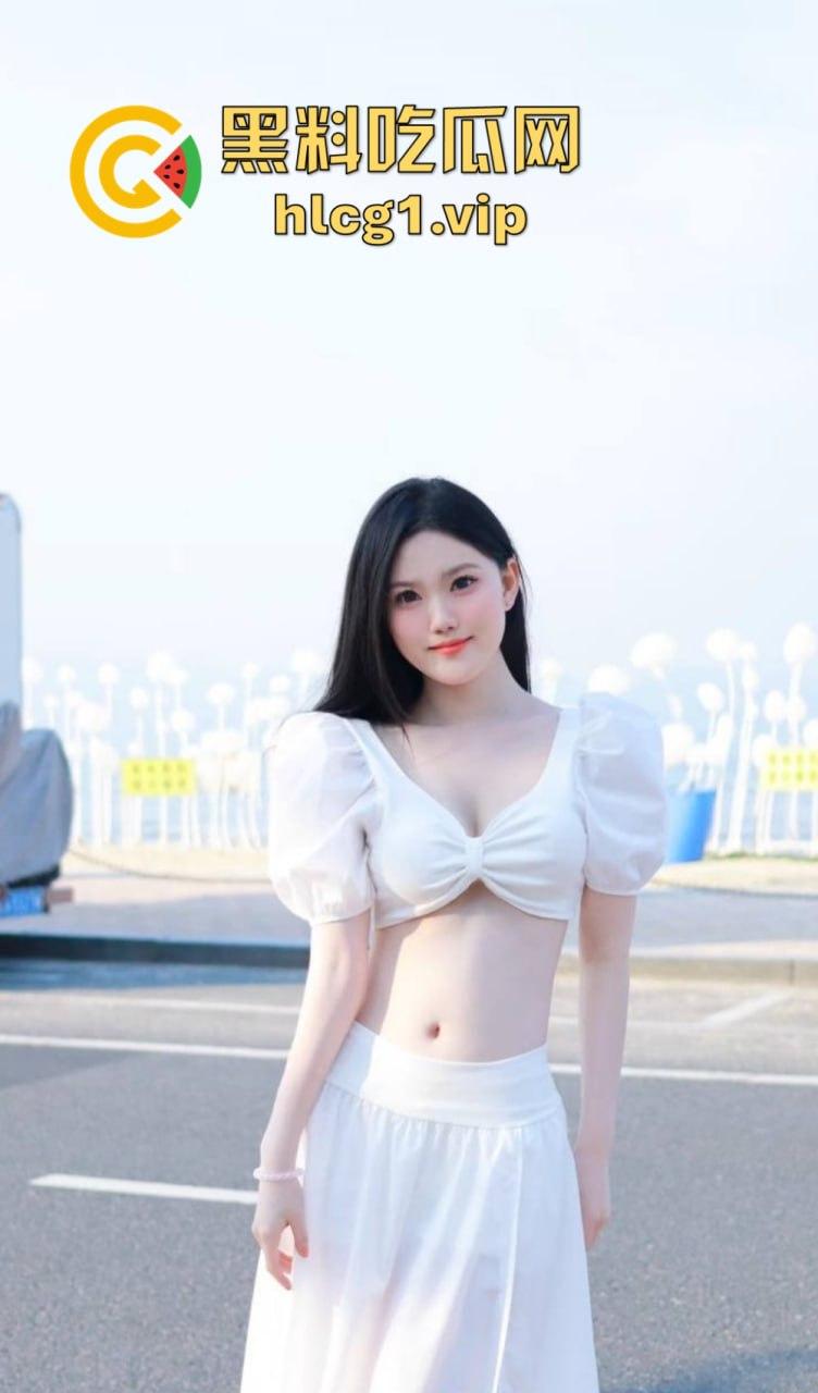 山东快手网红‘甜酱菜’直播露点录屏泄密！黑色情趣内衣下的性感诱惑曝光！-5