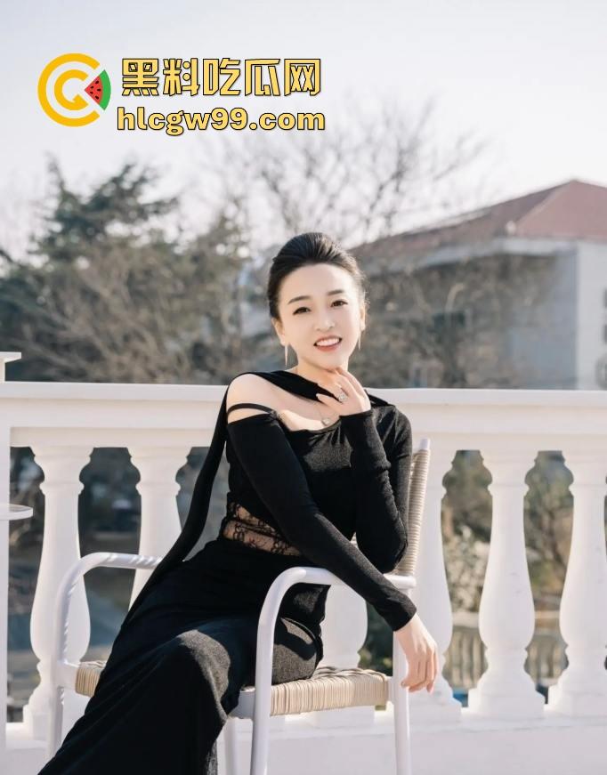 青岛保时捷销冠『 牟倩文』卖车卖身两不误，陪睡勾引客户，做爱时还在聊订单，一年干出170辆车！-16