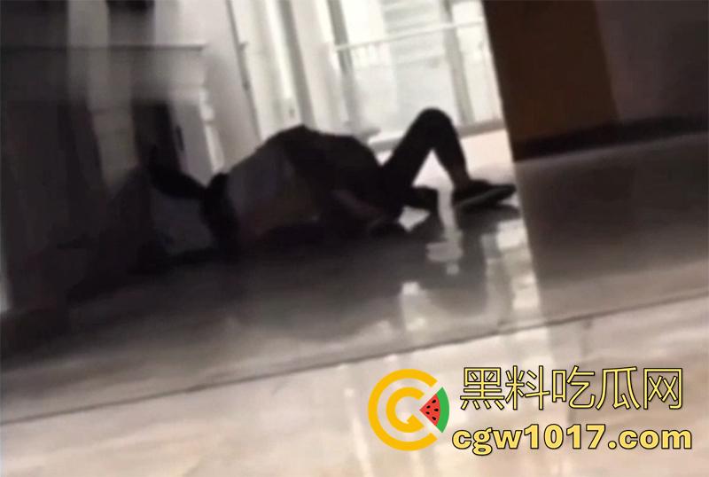 大连师范高中,【孙俪怡】和【魏雨博】同学,你俩在教学楼操逼的视频,被曝光了哦!这下人尽皆知了!-5