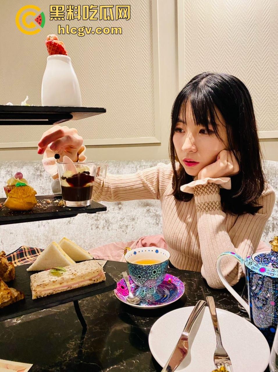 校花『李思思』娇小白虎视频外泄,青海艺术学院一夜爆红!淫像销魂这实力直接进传媒了吧?-4