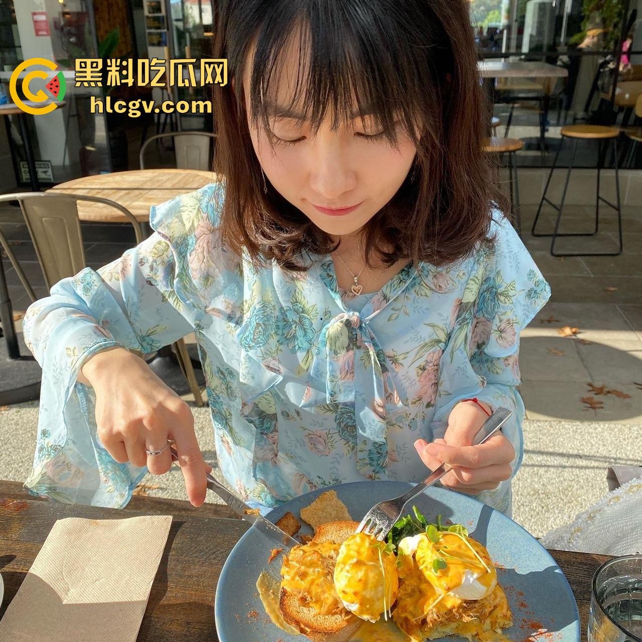 校花『李思思』娇小白虎视频外泄,青海艺术学院一夜爆红!淫像销魂这实力直接进传媒了吧?-8