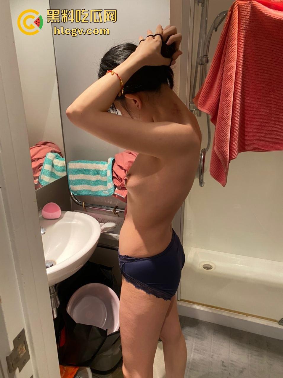 校花『李思思』娇小白虎视频外泄,青海艺术学院一夜爆红!淫像销魂这实力直接进传媒了吧?-11