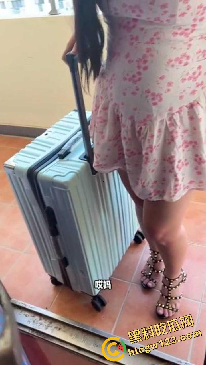 岳母端午串门趁闺女上班勾引女婿大屌狂插,骚逼夹得鸡巴冒火星无套爆射子宫,嫩奶巨乳舔到爽断魂!-5