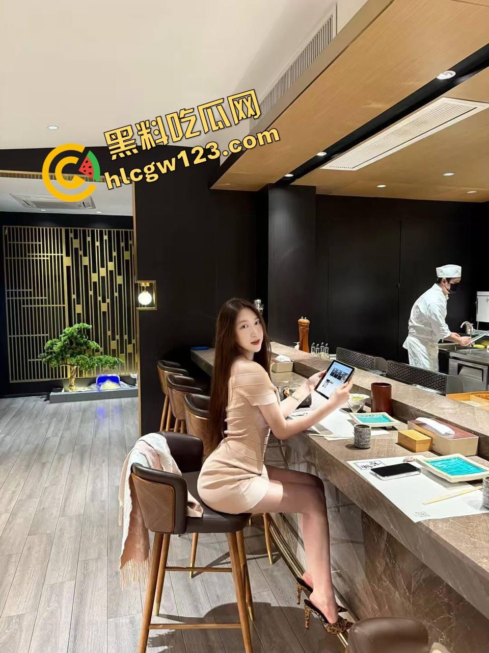 岳母端午串门趁闺女上班勾引女婿大屌狂插,骚逼夹得鸡巴冒火星无套爆射子宫,嫩奶巨乳舔到爽断魂!-6