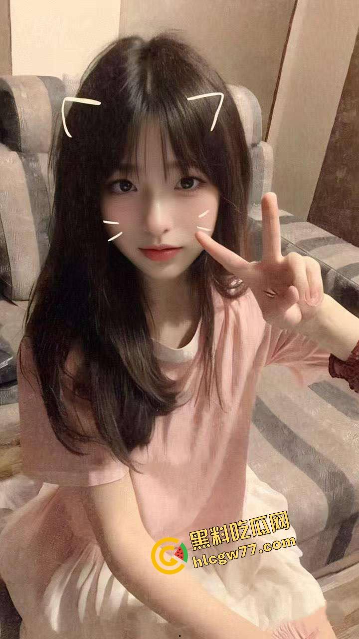 龟男520舔到极致，为了透女友批甘愿被踢蛋求饶，档都快废了，但今晚一定要日到！-2