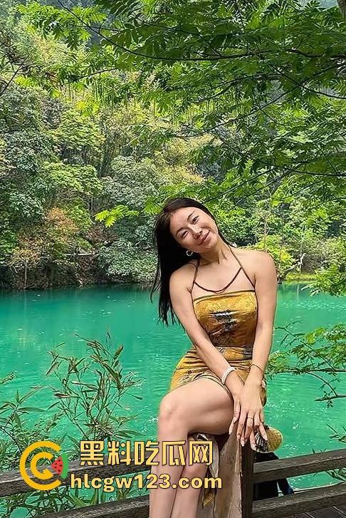 极品巨乳网红【扶摇】与男友性爱视频泄密 完美胸型女神被男友疯狂猛操后入 骚叫不断!-7