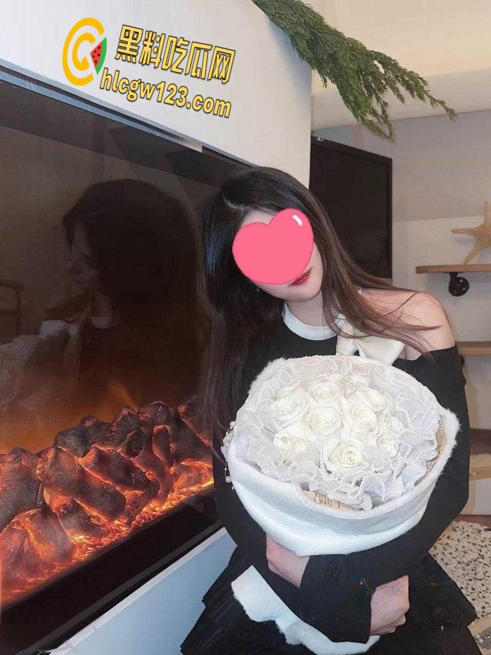 海角大神奶子即正义，多角度爆操甜美小姨子，玩了老婆必须得把老婆的妹妹也玩一遍！-1