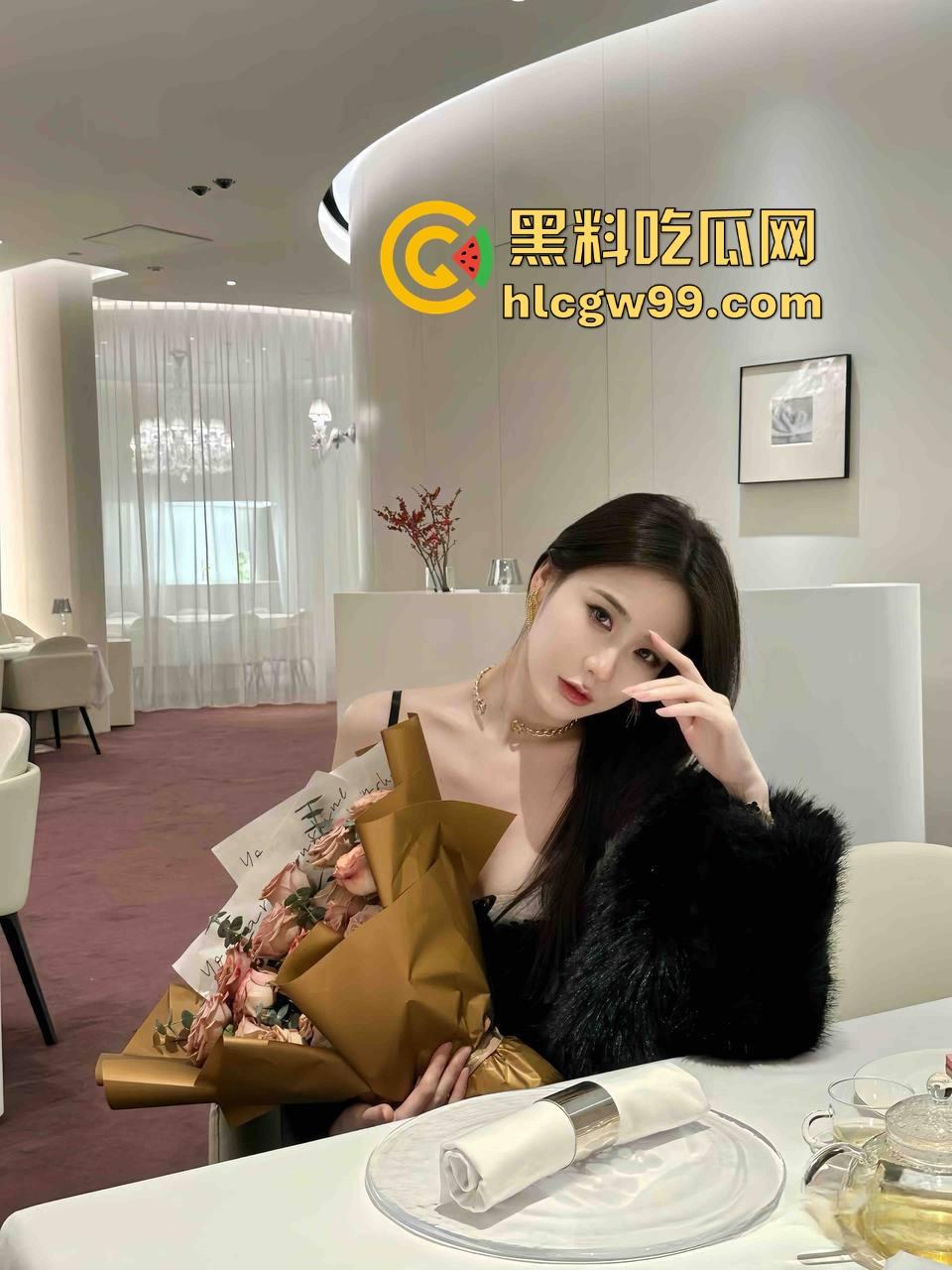 杭州第一掐脖哥,驯服哥桌下猛猛干强制爱,表面是勤俭持家的好男友,背后却是骗炮发片的国产区大佬!-30