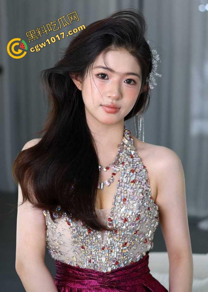 校园女神【王雪柠】翻车！清纯校花淫乱献身网剧圈，成为人尽皆知的饥渴淫娃，火辣娇躯震撼全校-1