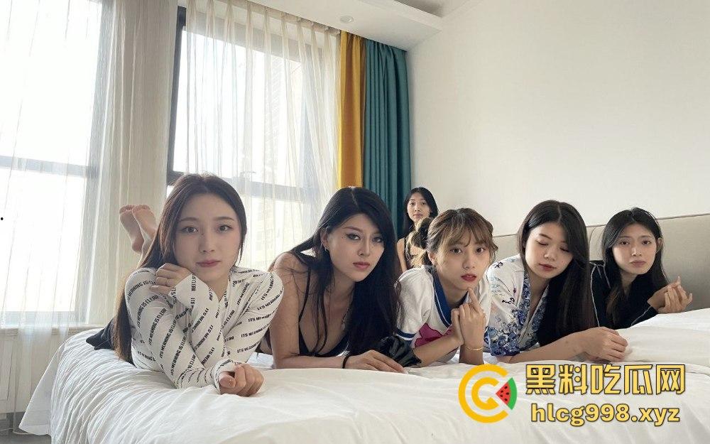 极品模特群约拍!反差婊全裸美鲍盛宴,丝足美腿随便摸,兄弟们全要还是选一个?摊牌了我不装了!-22