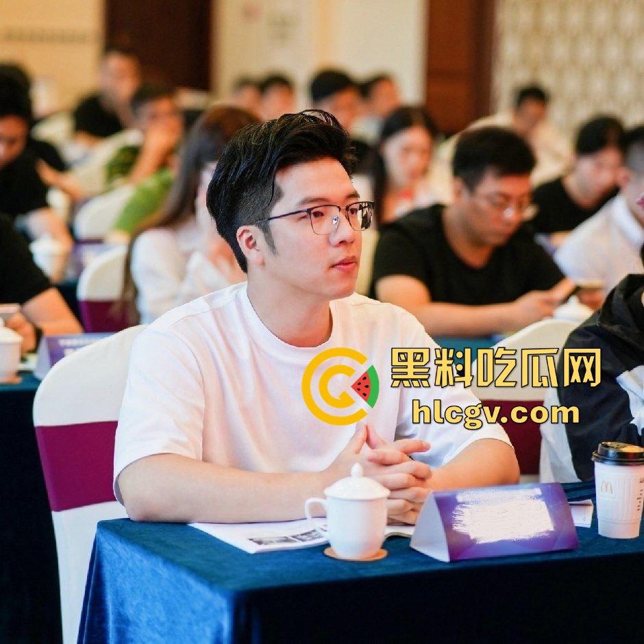 江明通电器厂长『许张胤』渣男本色曝光!婚前试爱不雅视频被炮友泄出,热搜爆炸余姚这波牛了!-1