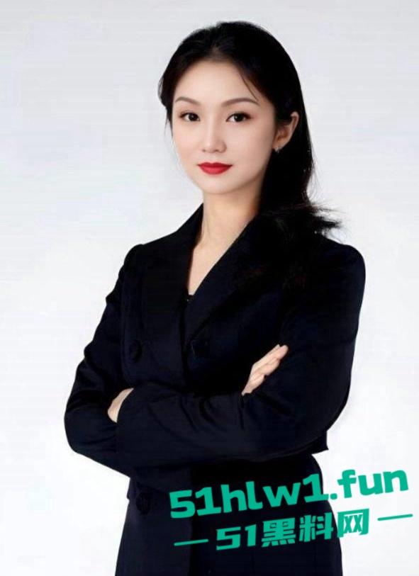 震惊大瓜！北京招商银行高管【廖飞】因欠债危机直接实名下海做鸡，职业白领傍上司还欲求不满发展性趣爱好。-1