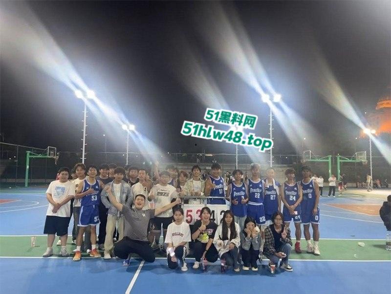 广西骚逼精神小妹，约炮聊天记录曝光，一群精神小妹集体曝光完全没有底线！-8