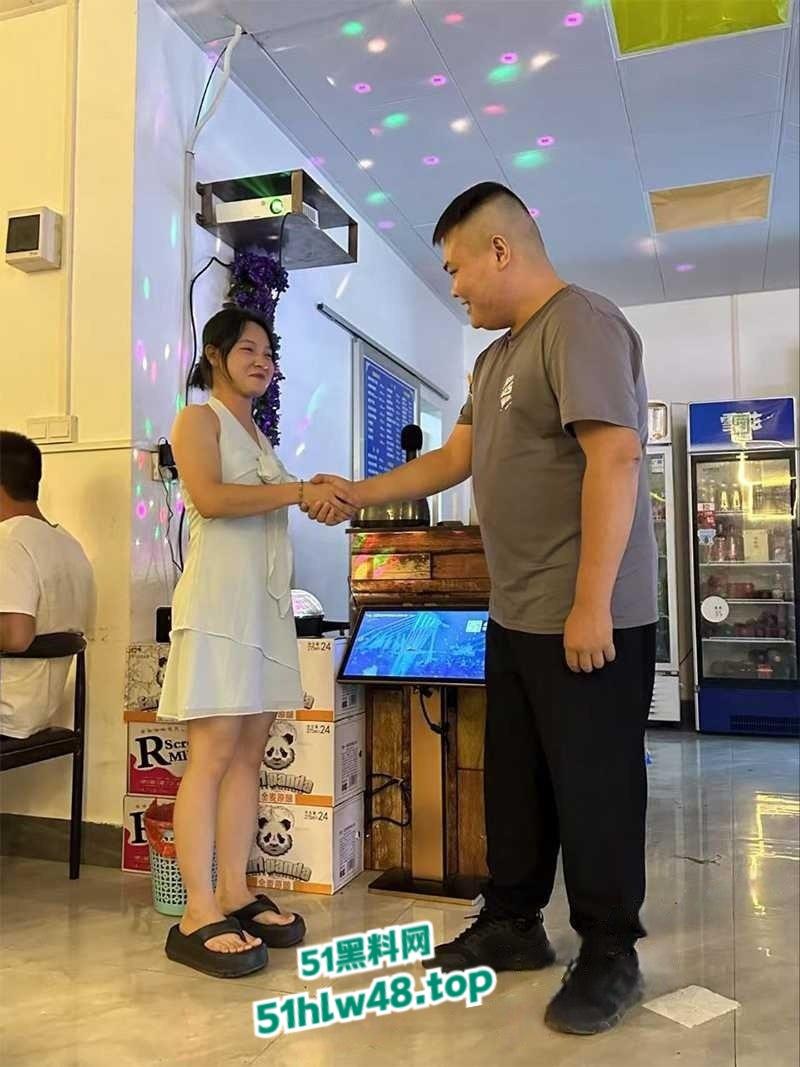 广西骚逼精神小妹，约炮聊天记录曝光，一群精神小妹集体曝光完全没有底线！-10