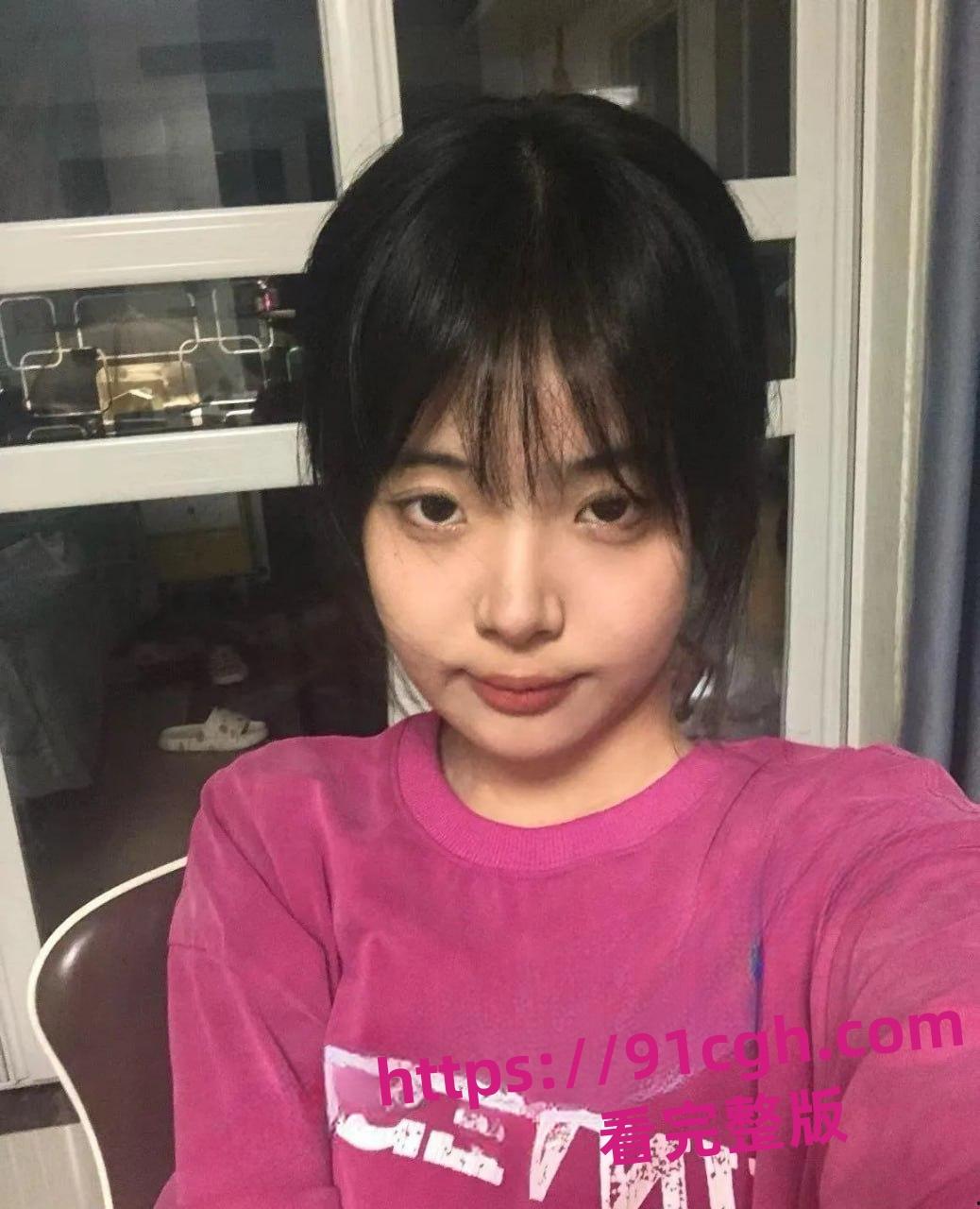 山西运城反差学生妹 陈茹茹 淫荡穿着学生装啪啪口交一顿乱吸-5